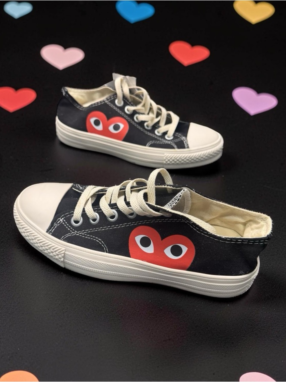 Converse x Comme des Garçons Black Red Heart Low Top Sneakers Women's 7 BNWT